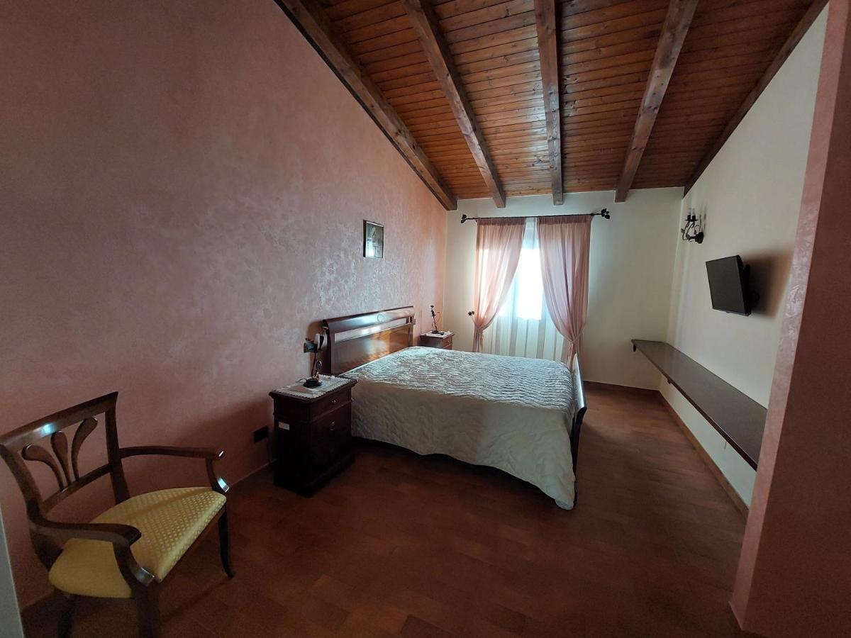 Tenuta Costa Пальма-ди-Монтекьяро Номер фото